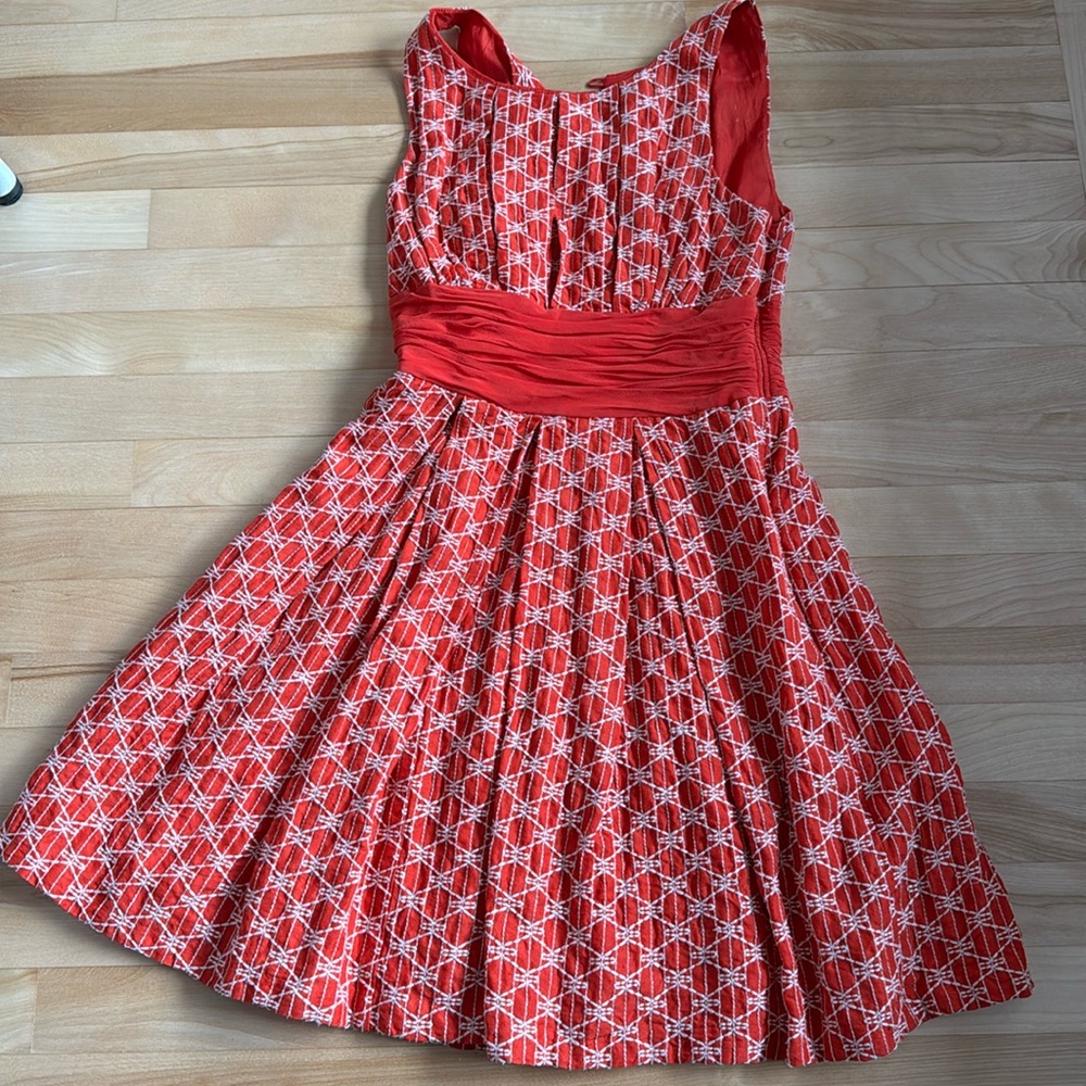 Anthropologie frock! By Tracy Reese 50’s style fit and flare red dress size 0